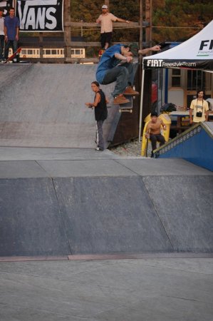 Luca Doneddu - Nollie Flip CIS 2006 Sestri Levante