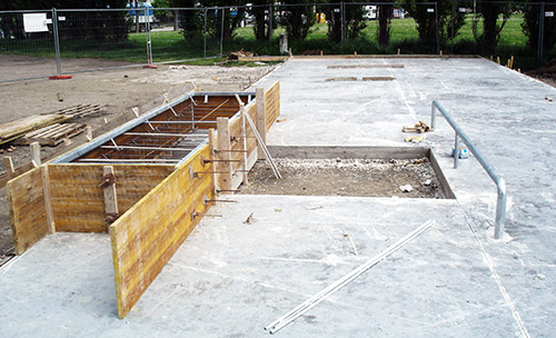 Concrete Skatepark Building - Oami SkatePlaza